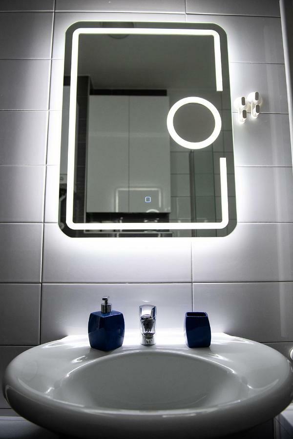 Flexible Selfcheckins 7 - Zagreb - Garage - Electric Vehicle Ccharger - Loggia - New - Luxury - Apartments Repinc 7 エクステリア 写真
