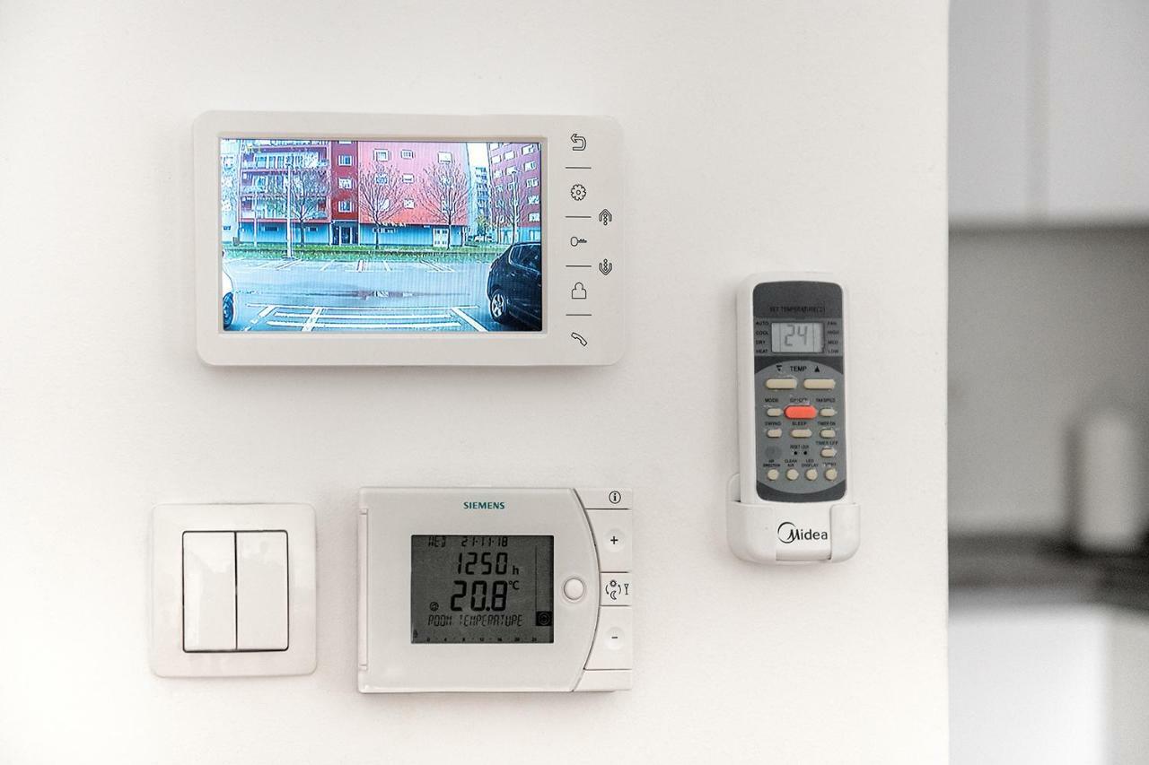 Flexible Selfcheckins 7 - Zagreb - Garage - Electric Vehicle Ccharger - Loggia - New - Luxury - Apartments Repinc 7 エクステリア 写真