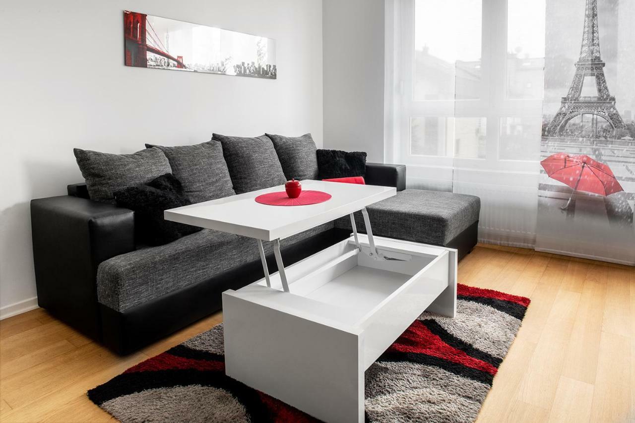 Flexible Selfcheckins 7 - Zagreb - Garage - Electric Vehicle Ccharger - Loggia - New - Luxury - Apartments Repinc 7 エクステリア 写真